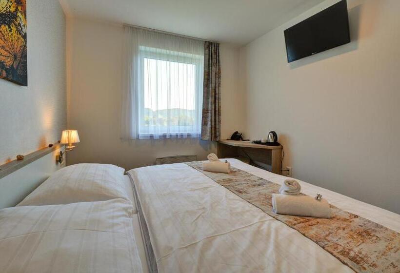 标准间, Star Lipno