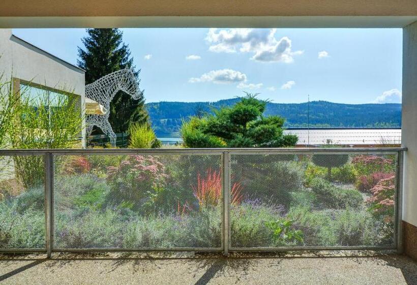 1 Bedroom Apartment Lake View, Star Lipno