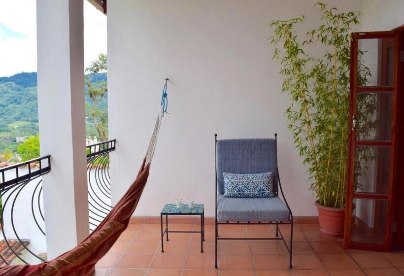 Deluxe Room Mountain View, Terramaya Boutique