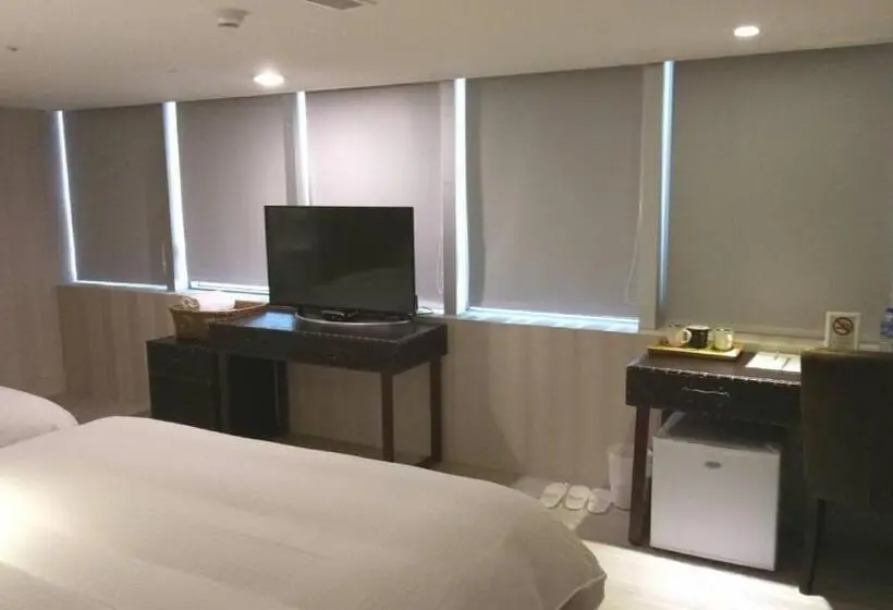 اتاق استاندارد سه نفره, Xinshehotel   Chungli