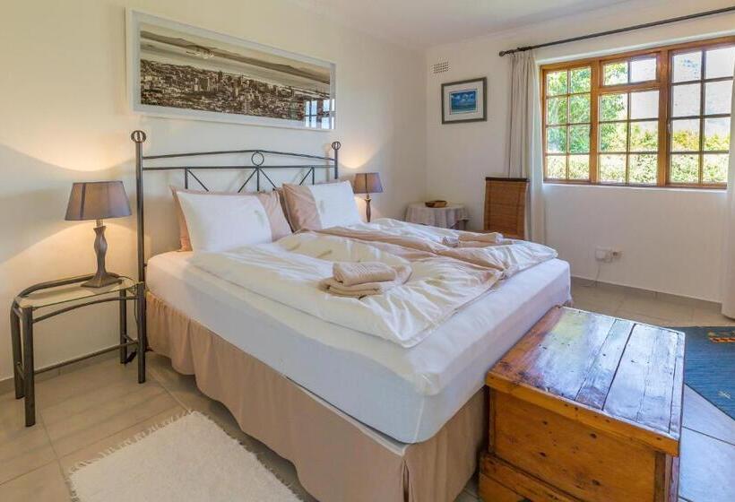 Номер Стандарт Вид на Горы, Hout Bay Lodge