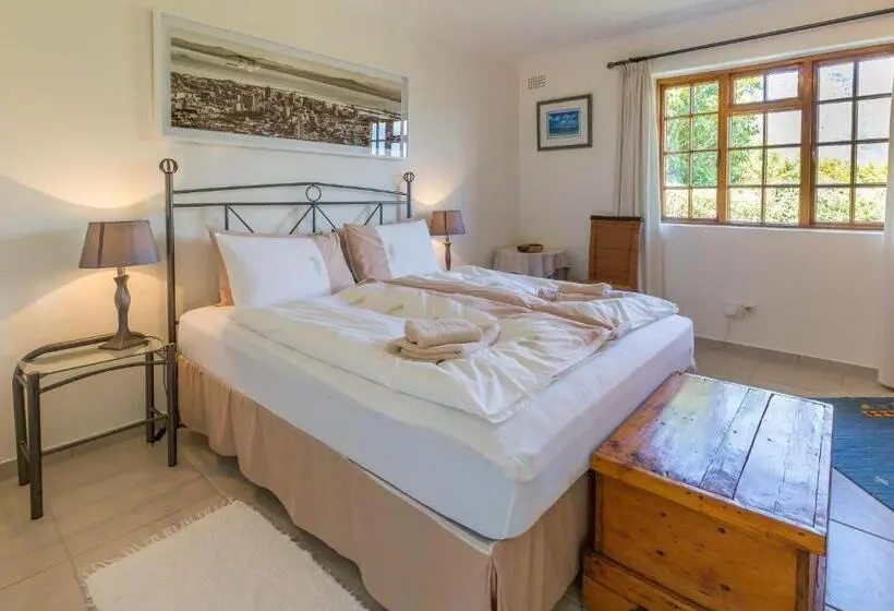 マウンテンビュースタンダードルーム, Hout Bay Lodge
