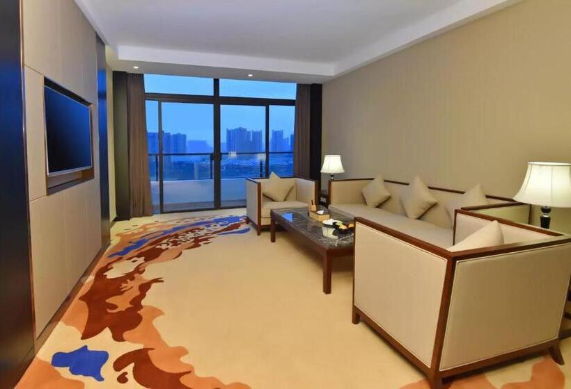 Люкс Повышенной Комфортности, Grand Skylight International Hotel Huizhou