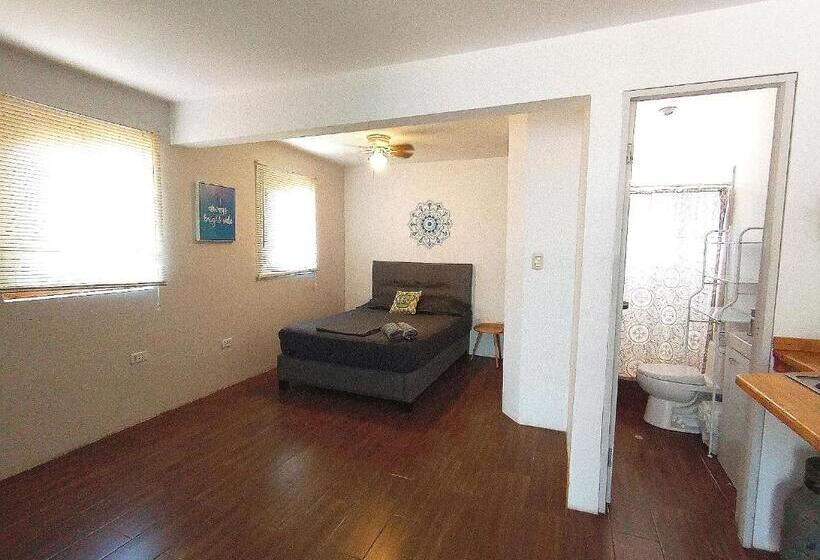 آپارتمان 1 خوابه با بالکن, Casa Naranja