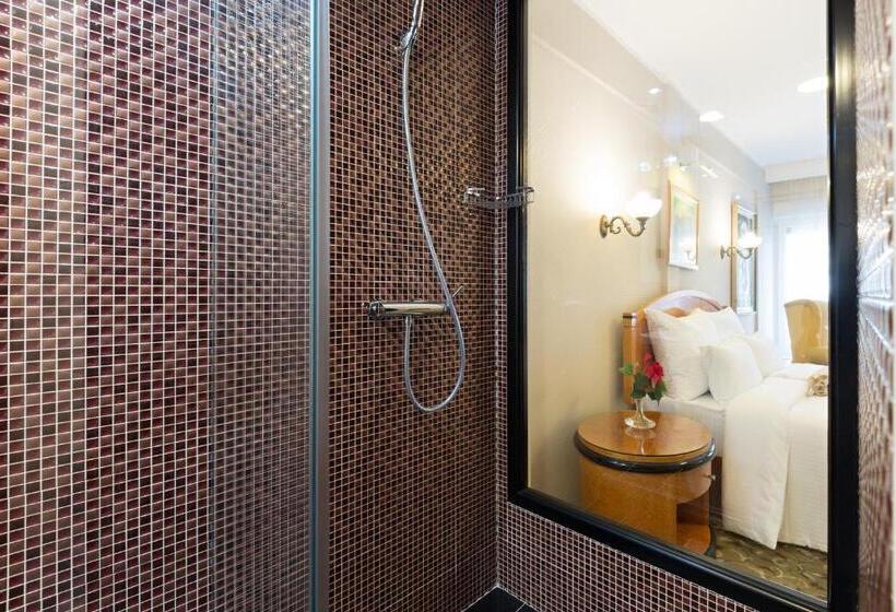 اتاق سوپریور با تخت بزرگ, Sterling Garni