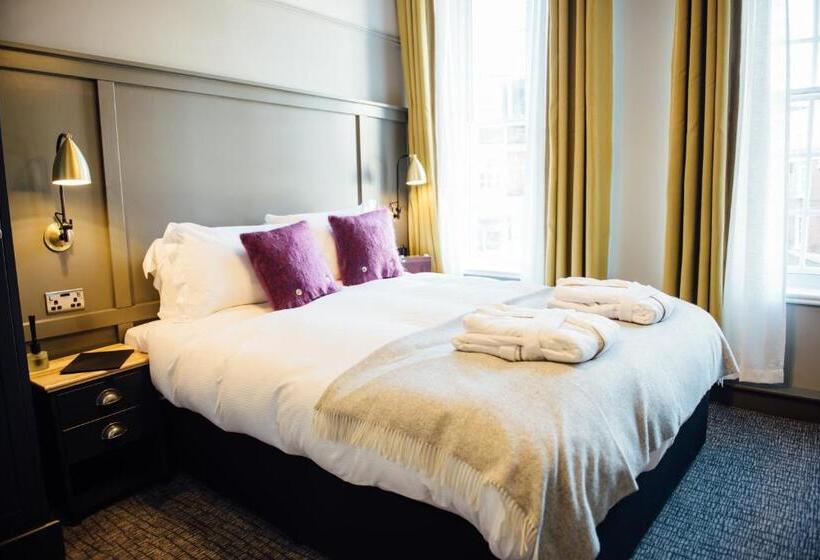 غرفة قياسية, The White Hart