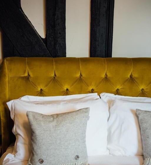 غرفة ديلوكس, The White Hart