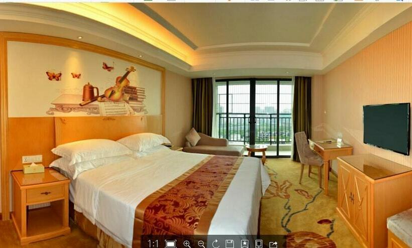 Номер Deluxe, Vienna Classic Hotel Qingyuan Taihe Ancient Cave Scenic Area