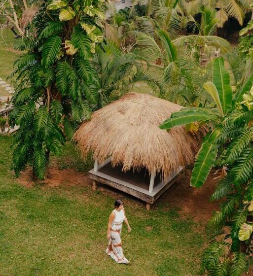 Номер Стандарт с Террасой, Kirinuga Boutique Retreat