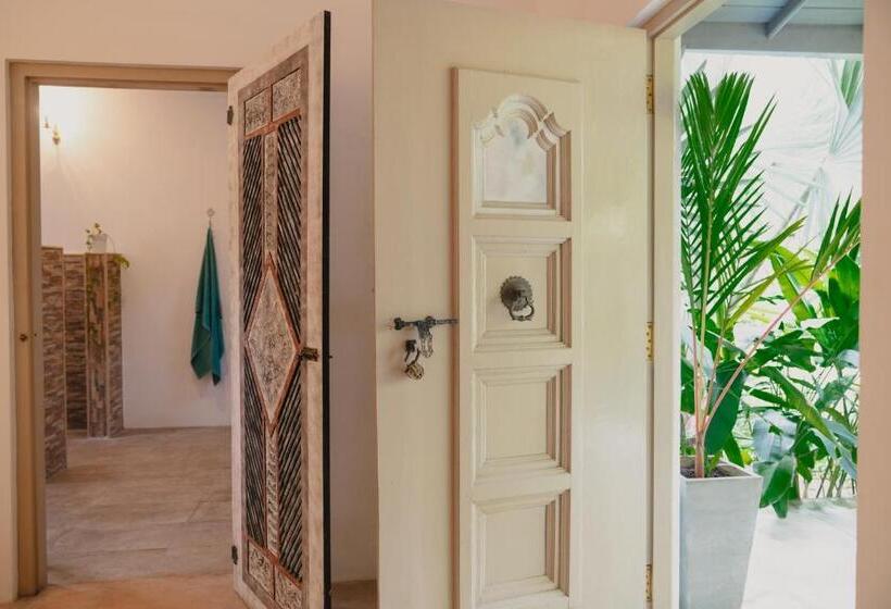 Номер Стандарт с Террасой, Kirinuga Boutique Retreat