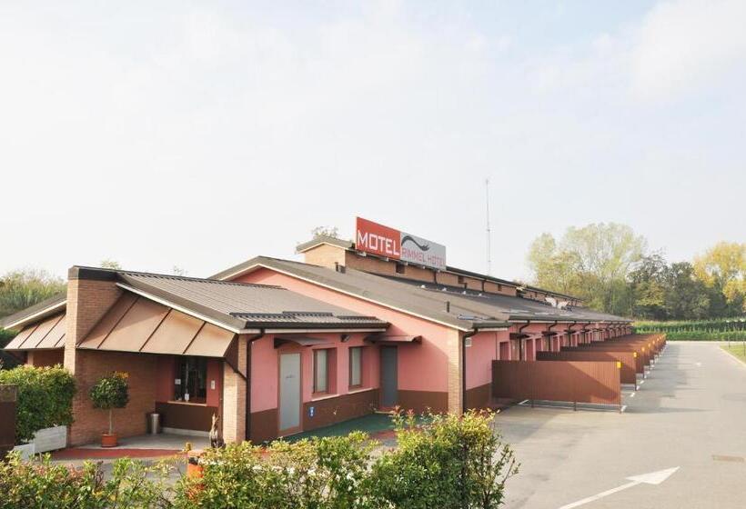 Camera Superiore, Rimmel Motel