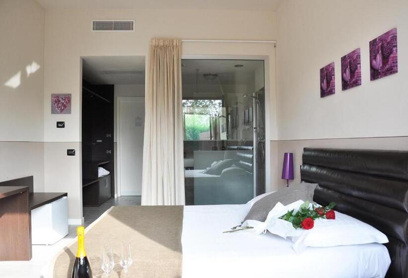 Chambre Supérieure, Rimmel Motel