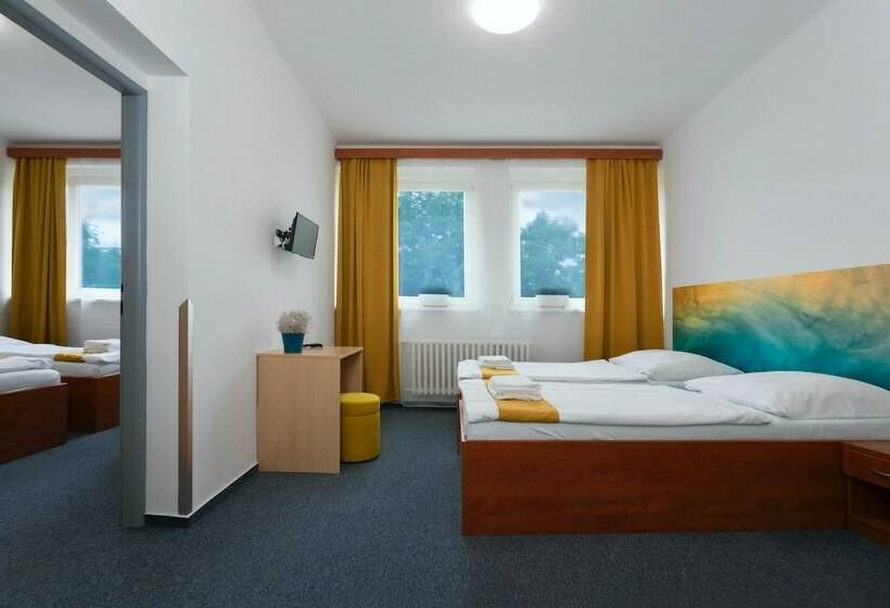 חדר סטנדרט, Amity