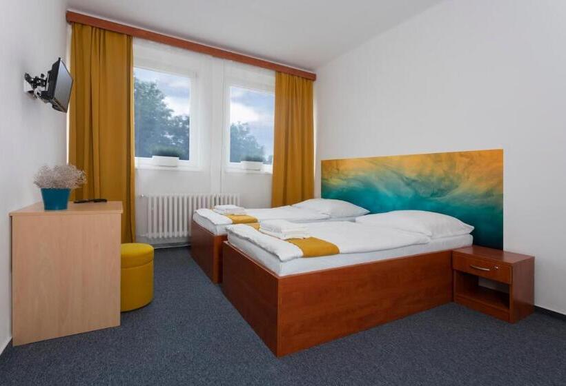 חדר סטנדרט, Amity