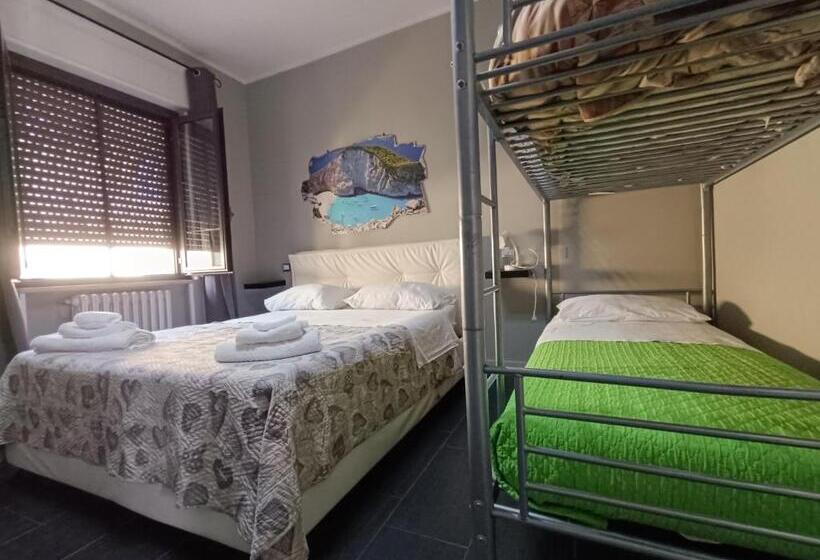 חדר סטנדרט לארבעה, B&b Binario Uno