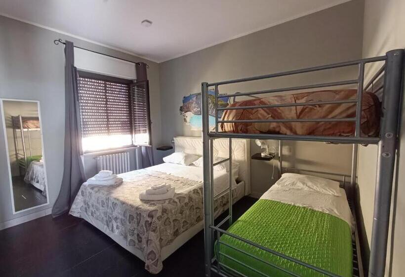 חדר סטנדרט לארבעה, B&b Binario Uno