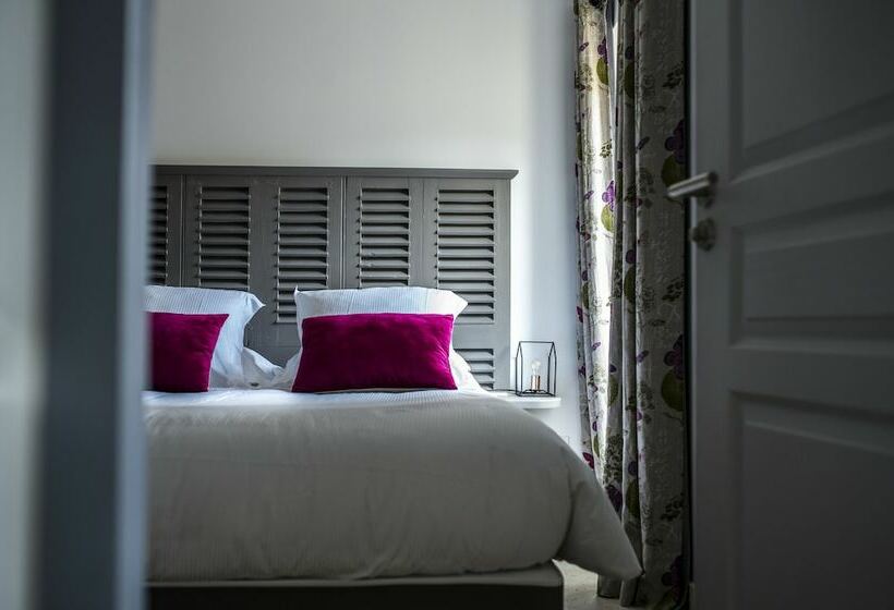 Номер Стандарт, Hôtel La Tissandière