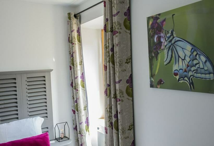 Номер Стандарт, Hôtel La Tissandière
