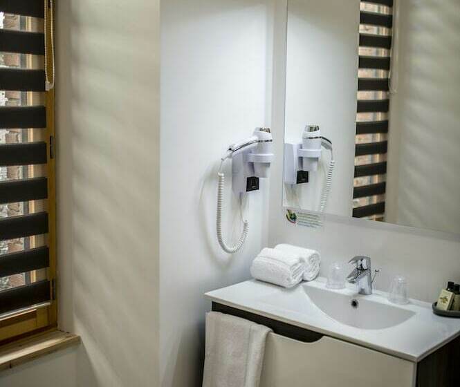 חדר סטנדרט, Hôtel La Tissandière