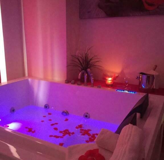 سوئیت با وان آب گرم, Masseria Marziale