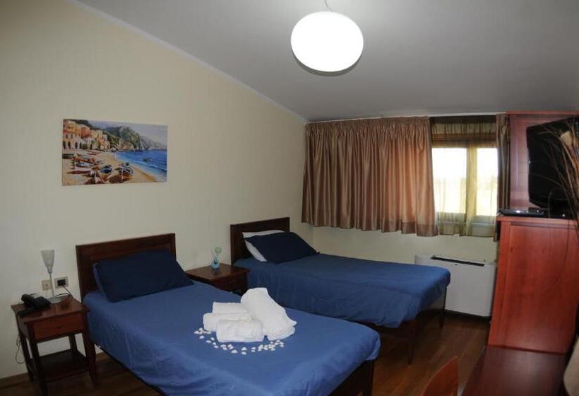 اتاق اکونومی, Masseria Marziale