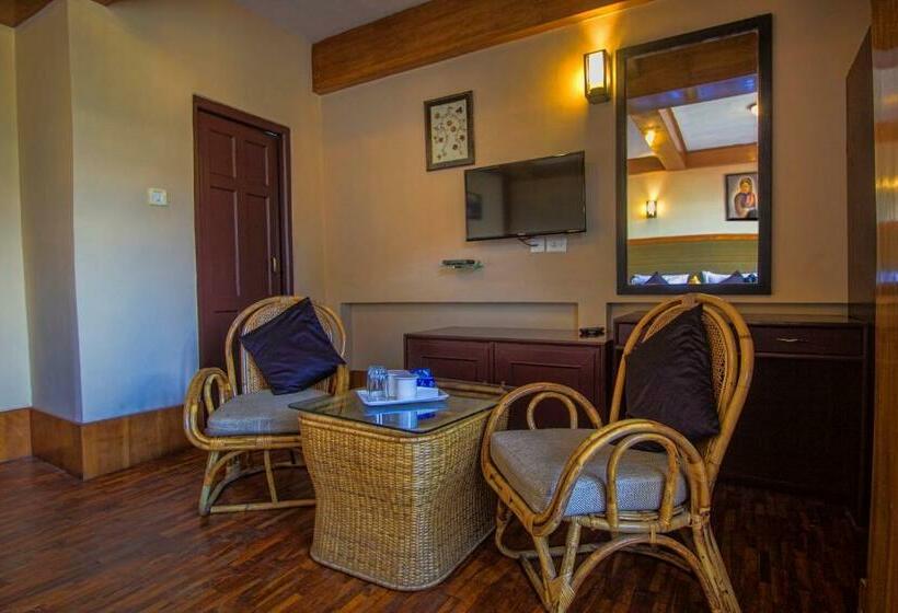 キングサイズベッドのデラックスルーム, Muscatel Yavachi   400 Mts From Mg Marg