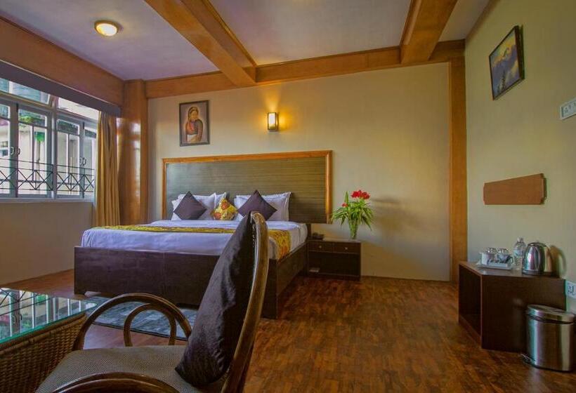 キングサイズベッドのデラックスルーム, Muscatel Yavachi   400 Mts From Mg Marg