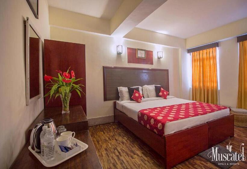 デラックスルーム, Muscatel Yavachi   400 Mts From Mg Marg