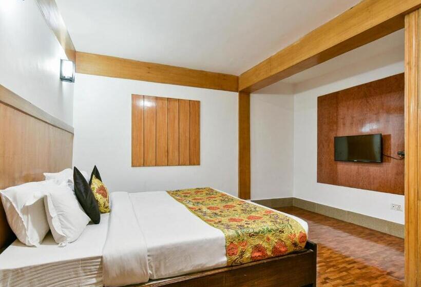 スイート, Muscatel Yavachi   400 Mts From Mg Marg