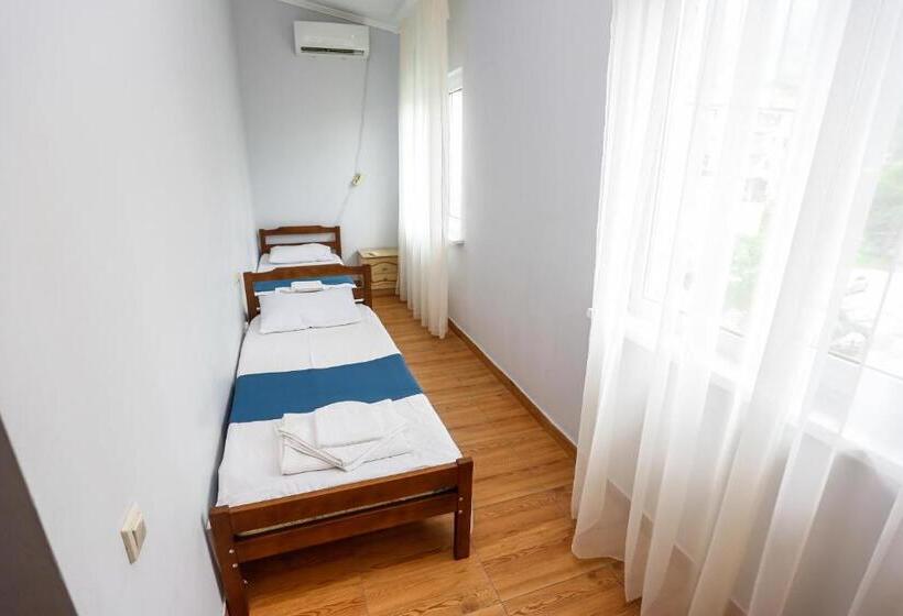 سوئیت 2 خوابه, Sabina