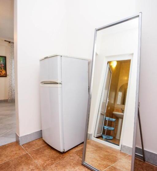 اتاق استاندارد, Sabina