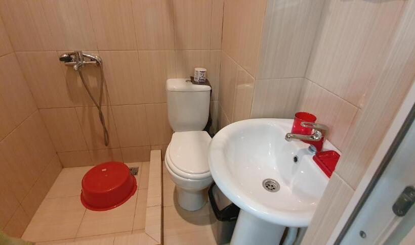 اتاق استاندارد سه نفره, Sabina