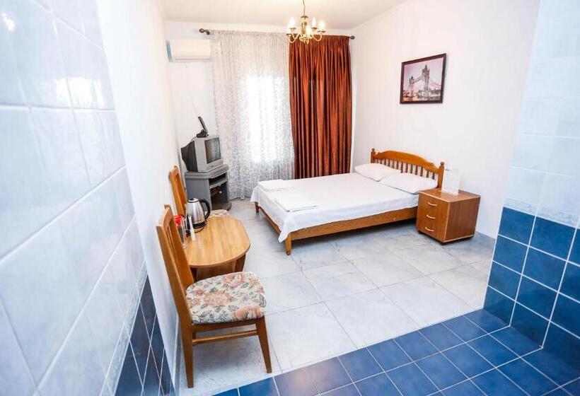 سوئیت 2 خوابه, Sabina