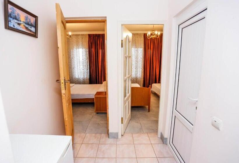 سوئیت 2 خوابه, Sabina