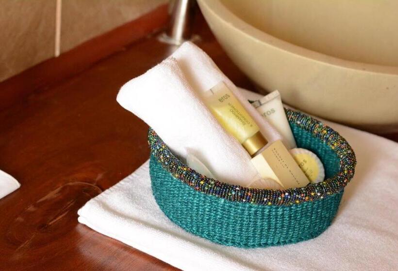 اتاق لوکس, The Nelion