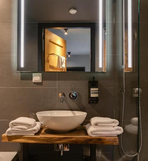 חדר משפחתי, Vesting Hotel Naarden