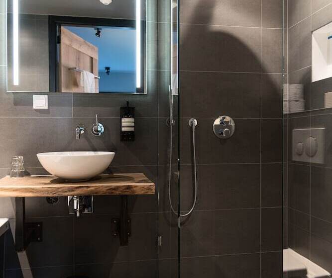 חדר משפחתי, Vesting Hotel Naarden