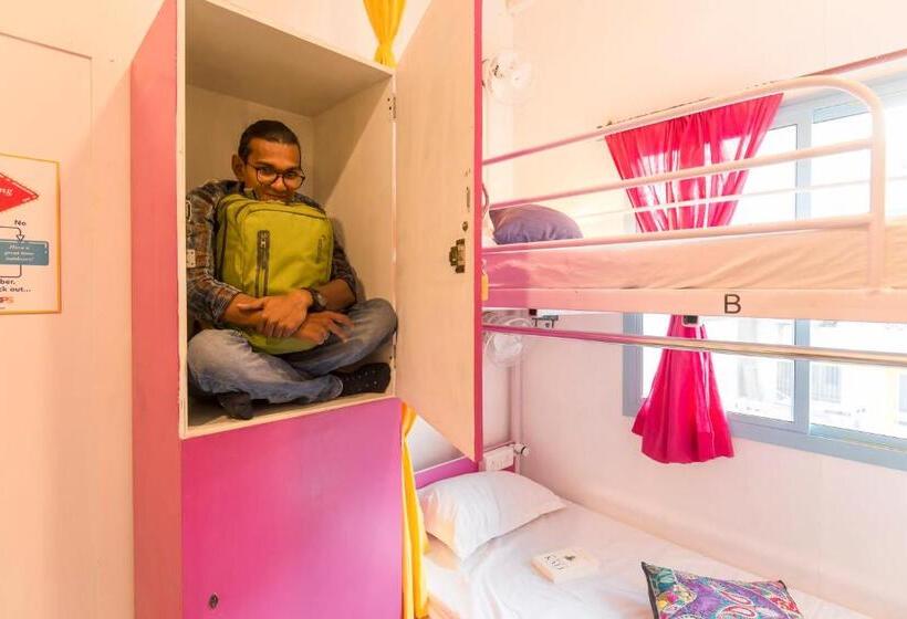 Cama em Quarto Compartilhado com Banheiro Compartilhado, Gostops Udaipur