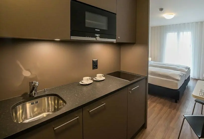 Bisneshuone, Aparthotel Baden