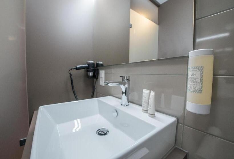 스탠다드 발코니 룸, Aparthotel Baden