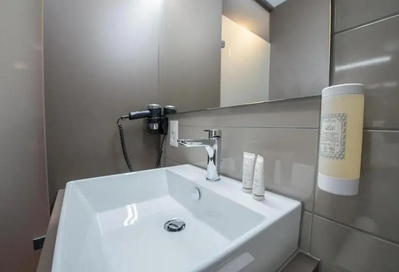 Standard-huone Parveke, Aparthotel Baden
