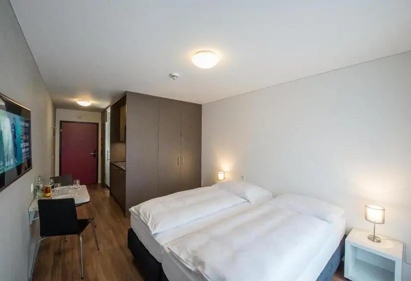 Standard-huone Parveke, Aparthotel Baden