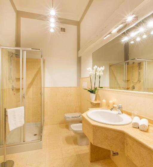 سوییت لوکس, Cortona Charme