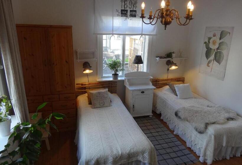 标准间, Gröna Lena