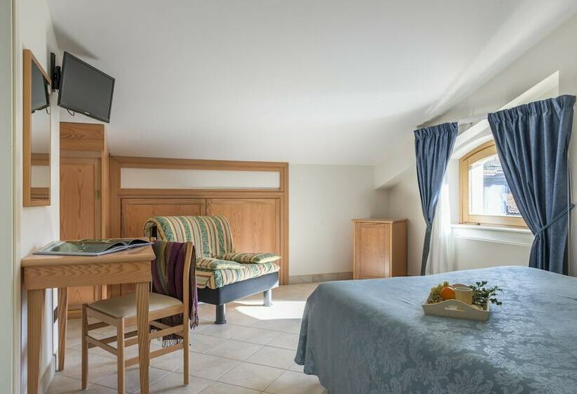 اتاق استاندارد, Albergo Il Giardino Del Rio