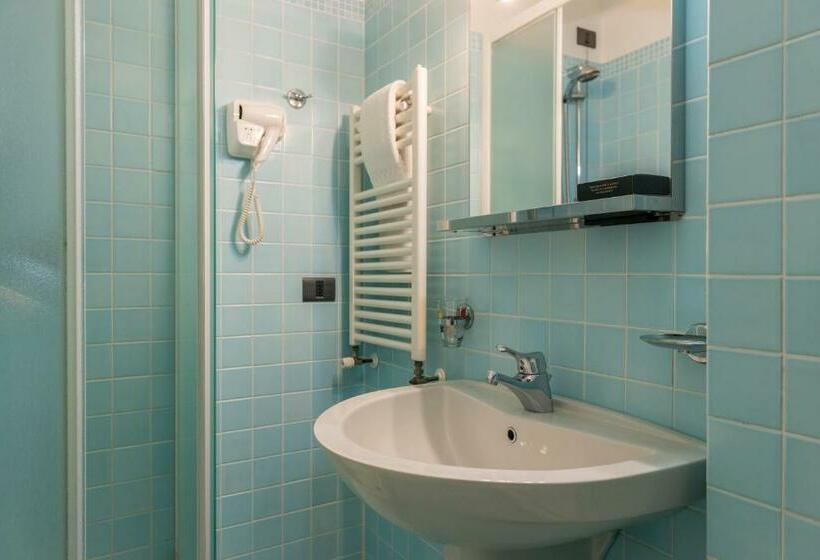 اتاق استاندارد یک نفره, Albergo Il Giardino Del Rio