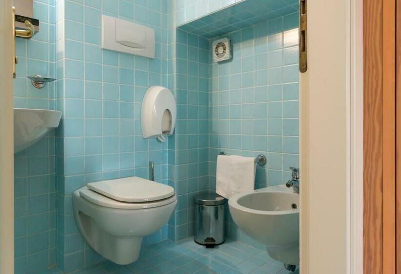 اتاق استاندارد یک نفره, Albergo Il Giardino Del Rio