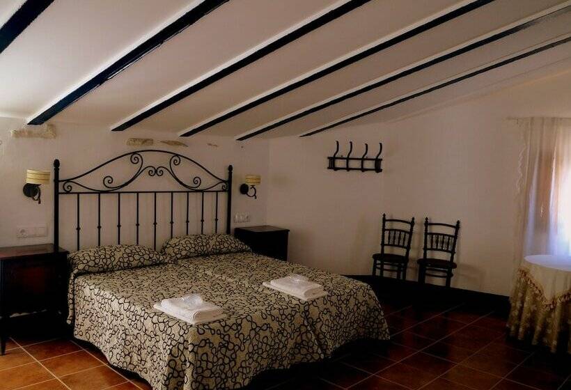 غرفة قياسية, Ca Les Senyoretes