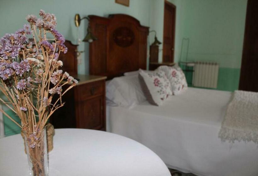 غرفة قياسية, Ca Les Senyoretes