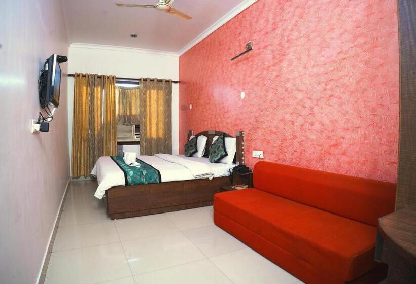 Quarto Familiar Deluxe, Holiday Comfort   800 Mts From Jallianwala Bagh